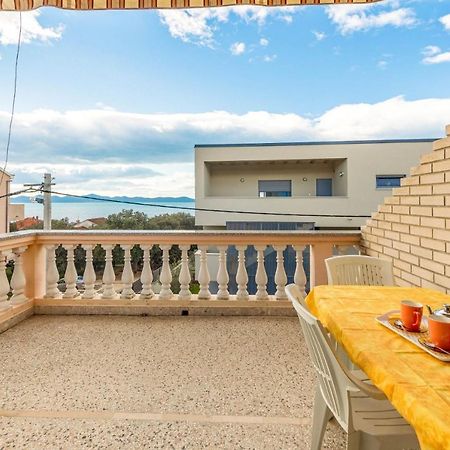 Family Friendly Seaside Apartments Kozino, Zadar - 5749 Петркане Екстериор снимка