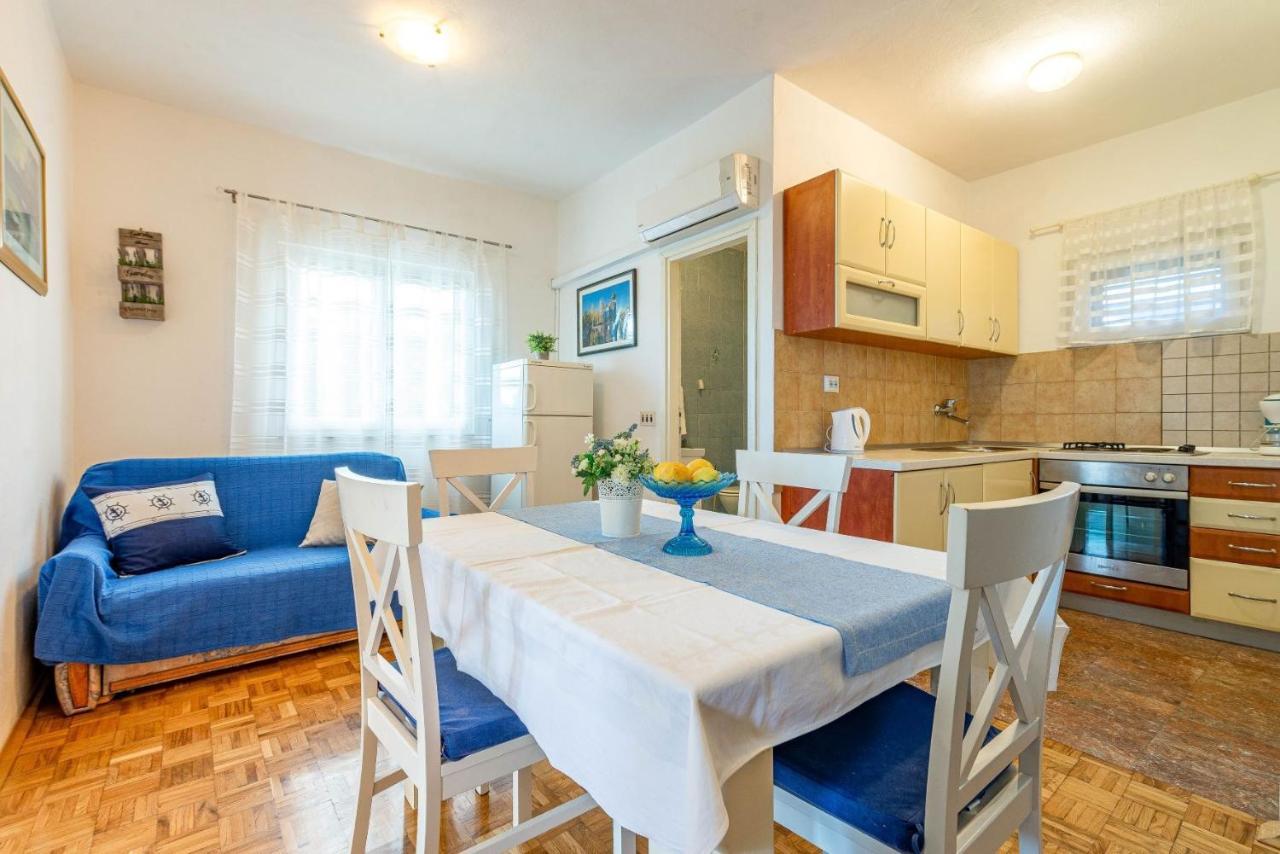 Family Friendly Seaside Apartments Kozino, Zadar - 5749 Петркане Екстериор снимка