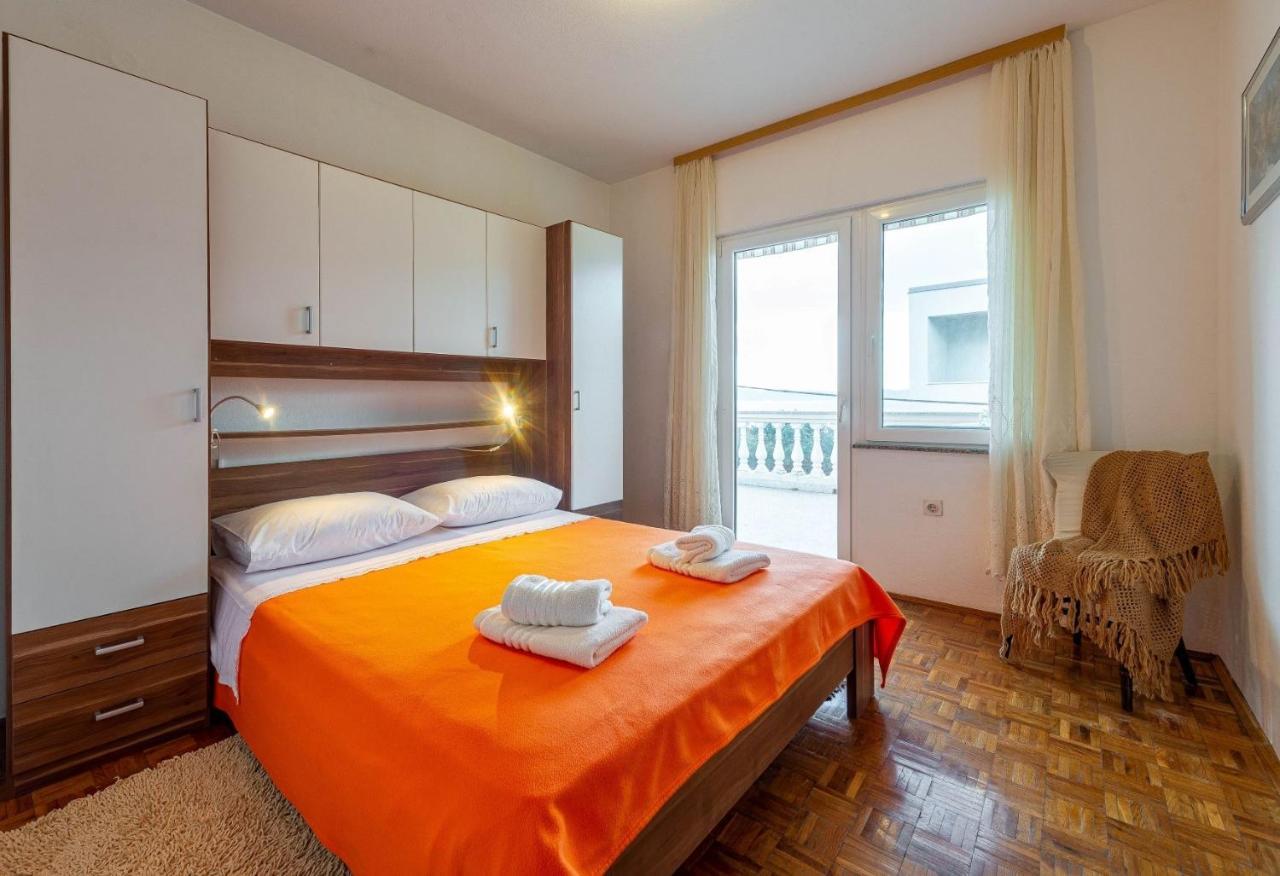 Family Friendly Seaside Apartments Kozino, Zadar - 5749 Петркане Екстериор снимка